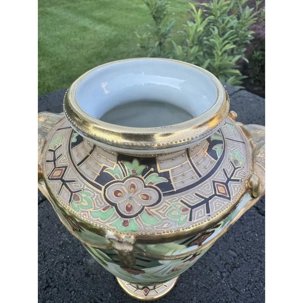 Antique Nippon Hand Painted Vase Roses Gold Moriage M in Wreath Morimura 9